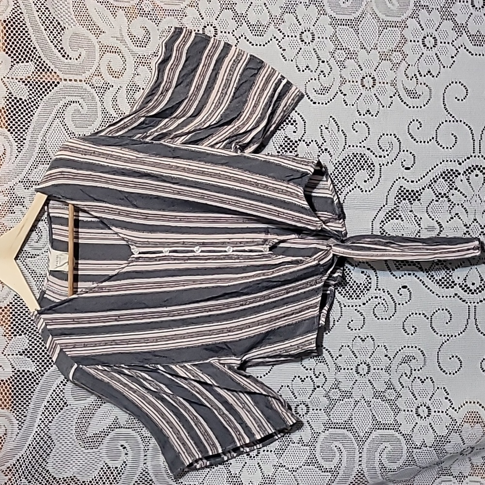 ⚙️Harper Heritage Striped Tie Front Top